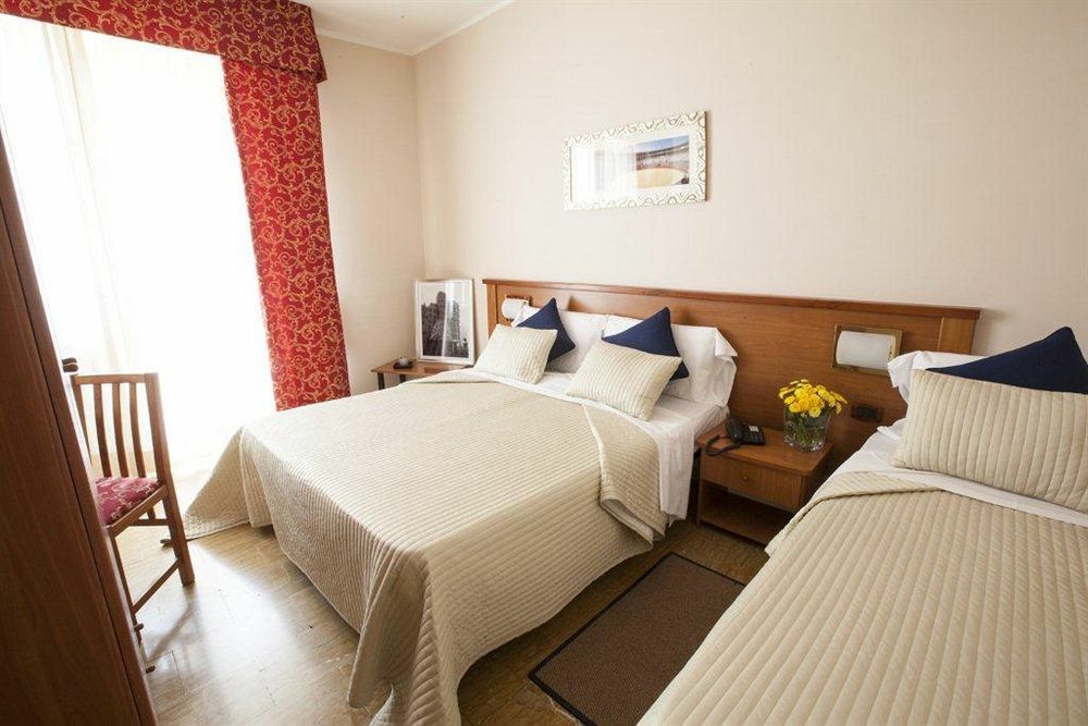 Hotel Franchi Firenze Bagian luar foto